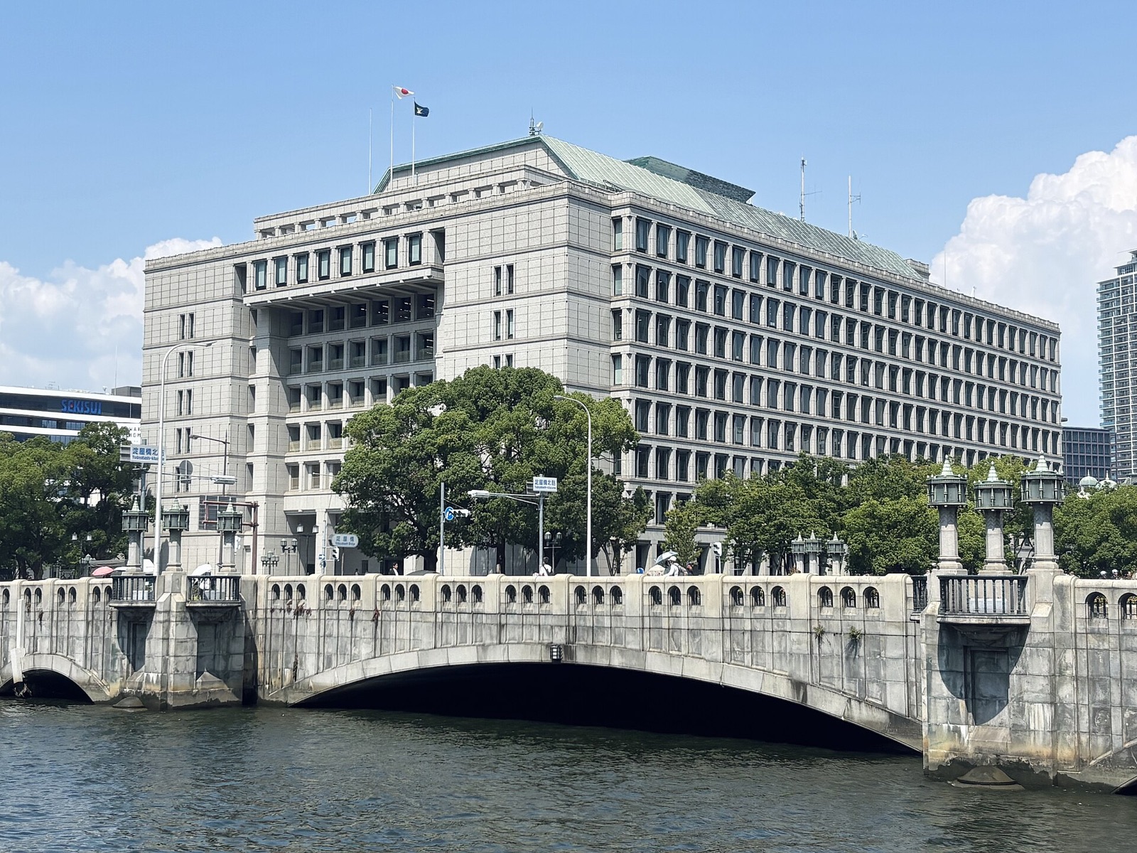 大阪市役所庁舎の写真